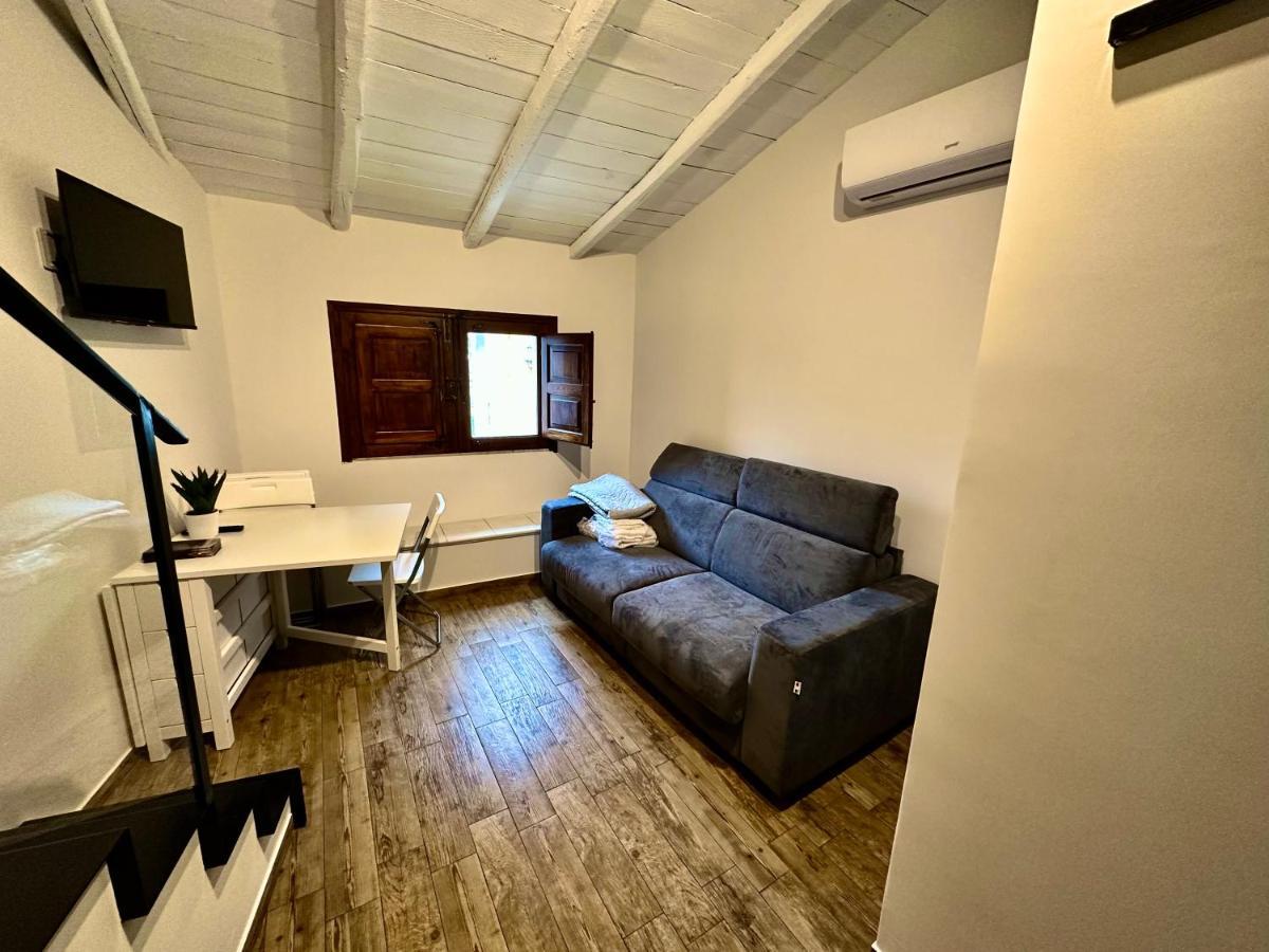 Ninetti Guest House - Apt Centro Storico CTA Eksteriør billede
